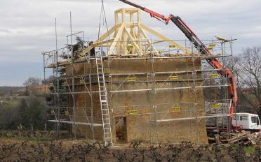 Charpente en sapin d'un pigeonnier 1.jpg