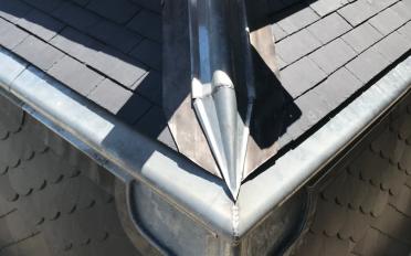 Détail d'une finition zinc 