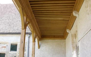 Plafond a la francaise en chene d'une galerie